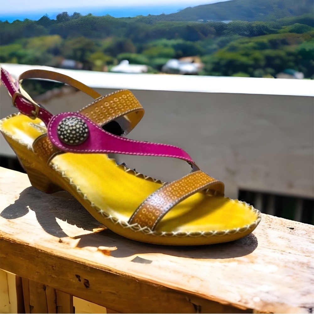 Spring Step Small Heel Sandals Leather Size 39 Pre-Loved